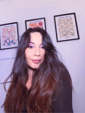 Meet your Posher, Corina